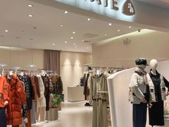 -王府井百货熙地港店