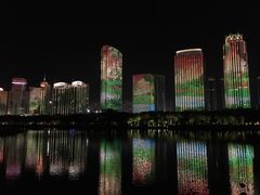 -万绿园