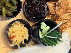 -丁里羊肉小镇(天鹅湖总店)