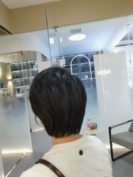 -DO A HAIRSTYLE