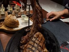 -恰餐厅及酒吧 CHAR Bar & Grill (北京丽都皇冠假日店)