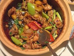 -八府香鸭·啫啫煲(华山路店)