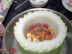 -得意咚瓜·顺德鱼生·冬瓜火锅(深圳首店)