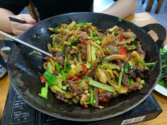 干锅牛杂-牛八宝桂林米粉(八里庄店)