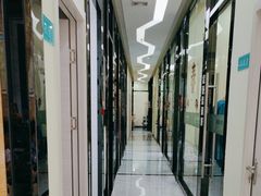 -雅致口腔门诊部(五羊邨地铁店)
