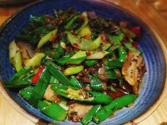 经典回锅肉-十三式重庆江湖菜(金茂览秀城店)