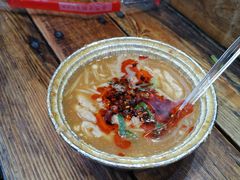 -花儿姐与战哥的美食档