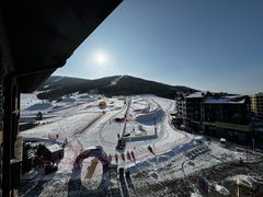 -中旅松花湖滑雪场