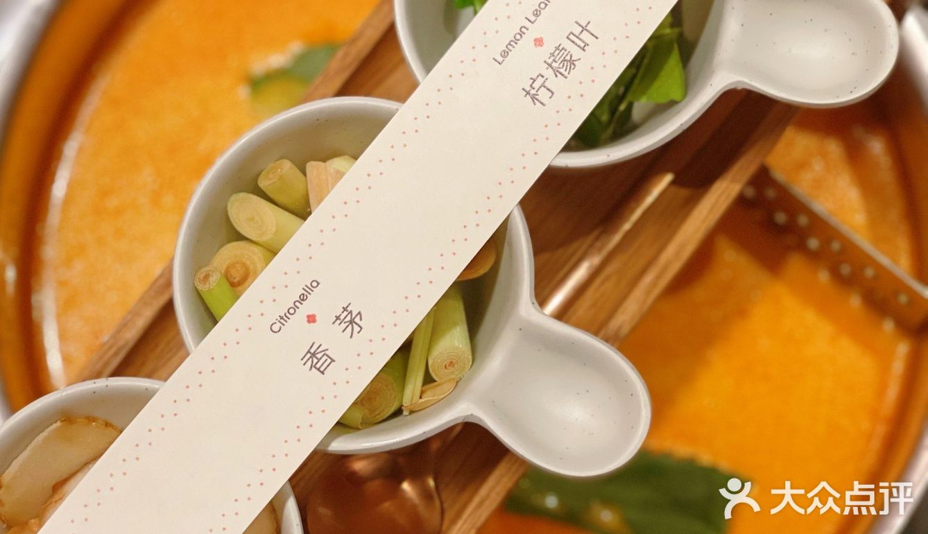 泰式火锅首选生如夏花‼️帅哥剥虾服务绝绝子