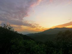 -鬼笑石后山停车场