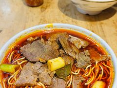 -正宗襄阳一桥陈家牛肉面