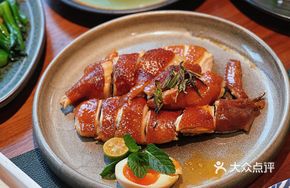 Longjing Smoked Taiye Chicken