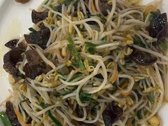 -悦府东北私房菜·饺子王·铁锅炖(长白山万达店)