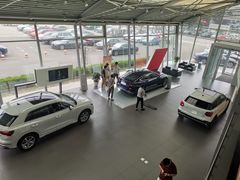 -博瑞祥云奥迪4S店