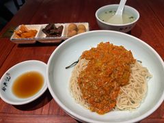 -裕兴记•蟹黄面馆(人民广场店)