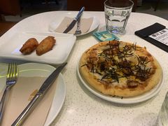 -乐凯撒披萨(汇港购物中心店)