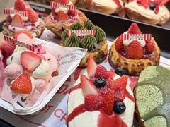 -HOT CRUSH趁热集合·现烤面包(上海环球港店)