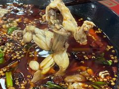 -烧哥美蛙肥肠鱼火锅·十五年社区店