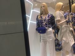 -Chanel(德基广场店)