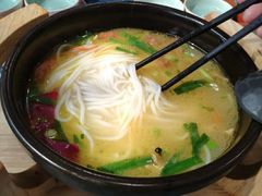 -桥香园云南过桥米线(金马碧鸡店)