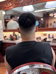 -BarberKiNG男士理发馆Barbershop