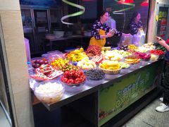 自助取餐区-东门町美食街