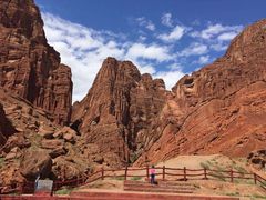 -天山神秘大峡谷