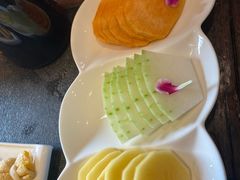 -大匠工房古船木艺术餐厅·猪肚鸡专门店(长白仙岛店)