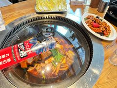 -山河屯铁锅炖·非遗东北菜(南山店)