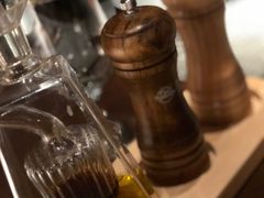 -卡普里披萨·牛扒·下午茶
