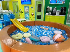 -贝贝鲸亲子游泳俱乐部(富城商楼店)