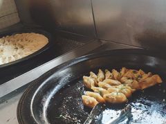 -小姜锅贴(凤凰街店)