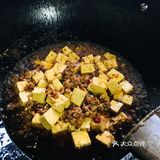 正宗家常麻婆豆腐，有盐有味，很下饭。
