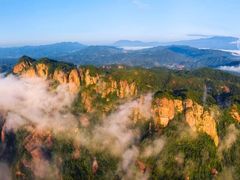 -玻璃桥景区石牛寨