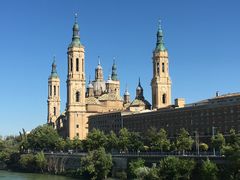 -皮拉尔圣母圣殿主教座堂