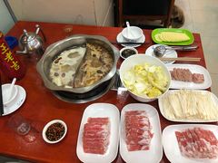 -水煮英雄重庆麻辣火锅