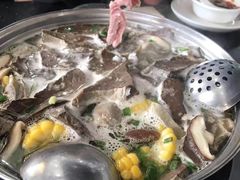 -牛一煲美食(江高店)