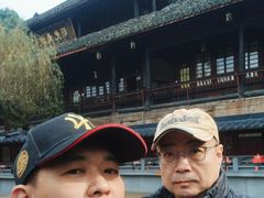 -峨眉山报国寺