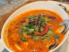 -Chom Cafe and Restaurant