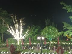 -楠柏弯休闲山庄(梨花溪店)