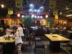 大堂-龙泉人椰子鸡.糟粕醋.海南菜(三亚旗舰店)