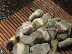 -三出山火锅(南京万象天地店)