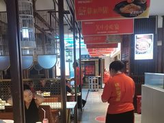 -阿瓦山寨·湘菜现炒·剁椒鱼头王(咸阳总店)