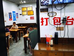 大堂-覃肥叔桂林米粉(粮道街店)