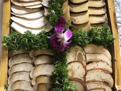 精品菌菇组合-慢丽江·云南野生菌土鸡锅(付家庄店)