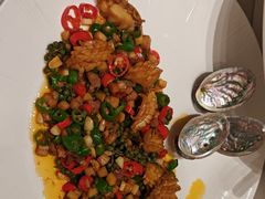 -泓历皇朝酒店(东亭店)