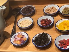 -佬土鹅肠火锅(解放路店)