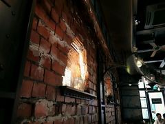 -玛格萝妮(汇智国际商业中心店)