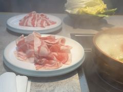 -洞庭洲·防空洞火锅·烧烤·铜锅涮肉(新百广场店)