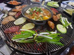 -小辣椒火盆烧烤(温泉南街店)